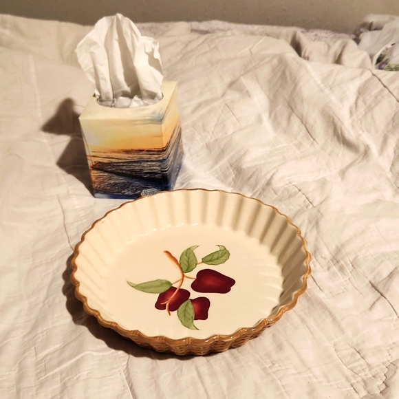 Cracket Barrel "apple basket" pie plate - Picture 4 of 4